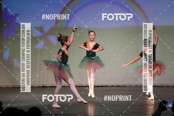 Buy your photos of the eventFORMATURA LILIAN GUMIEIRO on Fotop