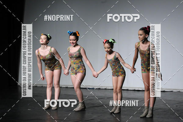 Buy your photos of the eventFORMATURA LILIAN GUMIEIRO on Fotop