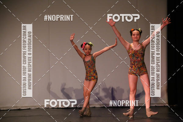 Buy your photos of the eventFORMATURA LILIAN GUMIEIRO on Fotop