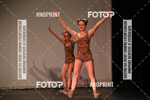 Buy your photos of the eventFORMATURA LILIAN GUMIEIRO on Fotop