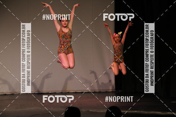 Buy your photos of the eventFORMATURA LILIAN GUMIEIRO on Fotop