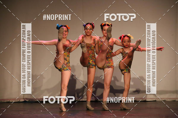 Buy your photos of the eventFORMATURA LILIAN GUMIEIRO on Fotop