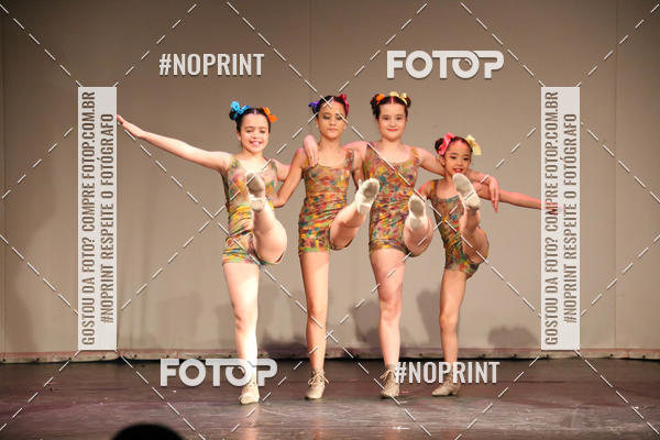 Buy your photos of the eventFORMATURA LILIAN GUMIEIRO on Fotop