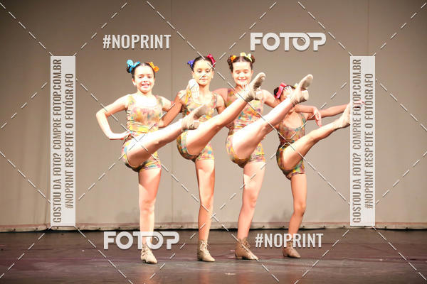 Buy your photos of the eventFORMATURA LILIAN GUMIEIRO on Fotop