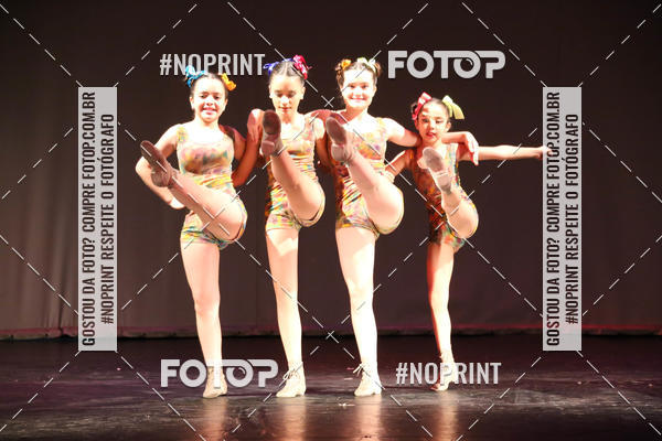 Buy your photos of the eventFORMATURA LILIAN GUMIEIRO on Fotop