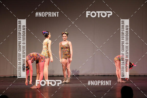 Buy your photos of the eventFORMATURA LILIAN GUMIEIRO on Fotop