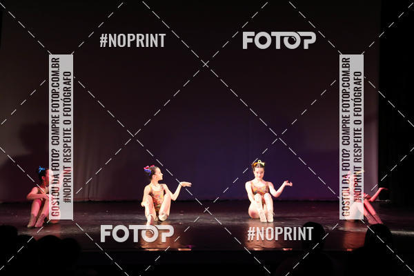 Buy your photos of the eventFORMATURA LILIAN GUMIEIRO on Fotop