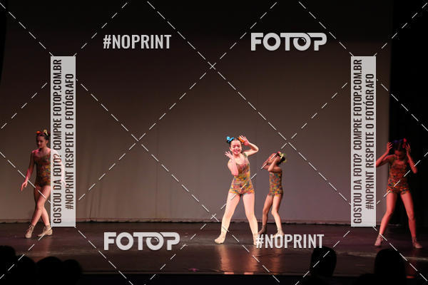 Buy your photos of the eventFORMATURA LILIAN GUMIEIRO on Fotop