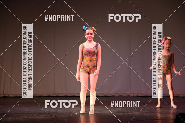 Buy your photos of the eventFORMATURA LILIAN GUMIEIRO on Fotop