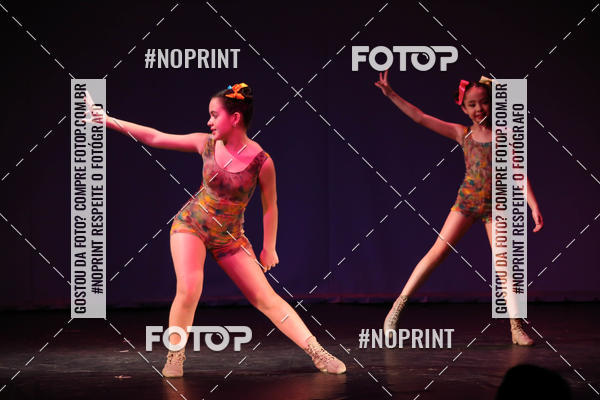 Buy your photos of the eventFORMATURA LILIAN GUMIEIRO on Fotop