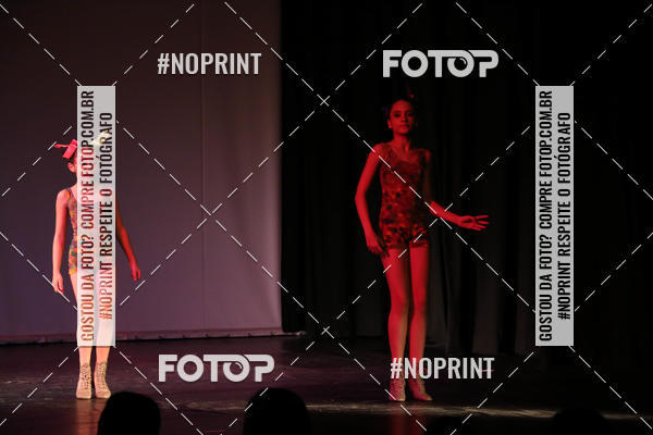 Buy your photos of the eventFORMATURA LILIAN GUMIEIRO on Fotop