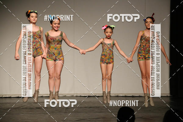 Buy your photos of the eventFORMATURA LILIAN GUMIEIRO on Fotop