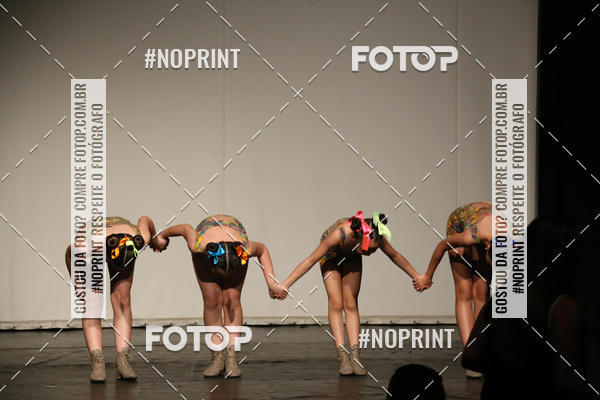 Buy your photos of the eventFORMATURA LILIAN GUMIEIRO on Fotop