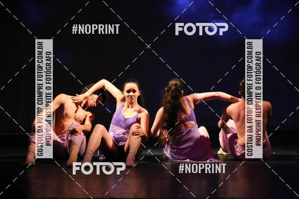 Buy your photos of the eventFORMATURA LILIAN GUMIEIRO on Fotop