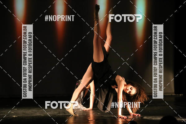 Buy your photos of the eventFORMATURA LILIAN GUMIEIRO on Fotop
