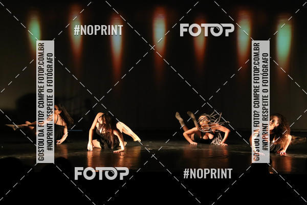 Buy your photos of the eventFORMATURA LILIAN GUMIEIRO on Fotop