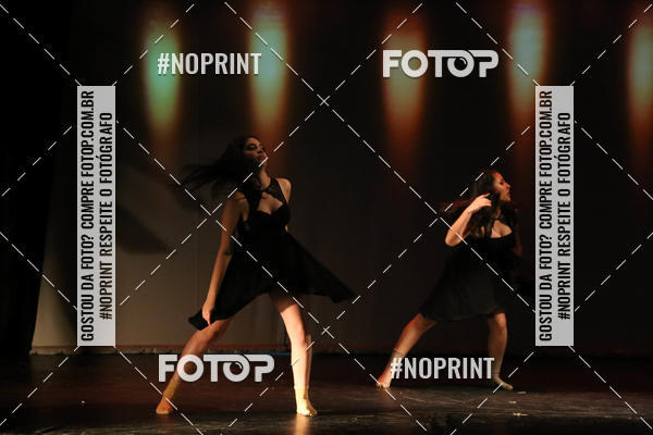 Buy your photos of the eventFORMATURA LILIAN GUMIEIRO on Fotop