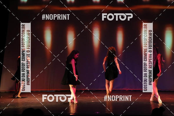 Buy your photos of the eventFORMATURA LILIAN GUMIEIRO on Fotop