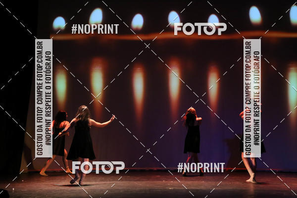 Buy your photos of the eventFORMATURA LILIAN GUMIEIRO on Fotop