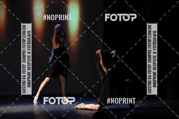 Buy your photos of the eventFORMATURA LILIAN GUMIEIRO on Fotop