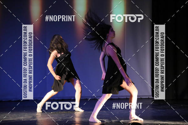 Buy your photos of the eventFORMATURA LILIAN GUMIEIRO on Fotop