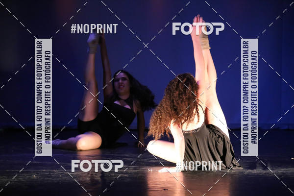 Buy your photos of the eventFORMATURA LILIAN GUMIEIRO on Fotop