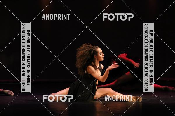 Buy your photos of the eventFORMATURA LILIAN GUMIEIRO on Fotop