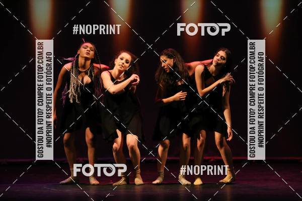 Buy your photos of the eventFORMATURA LILIAN GUMIEIRO on Fotop