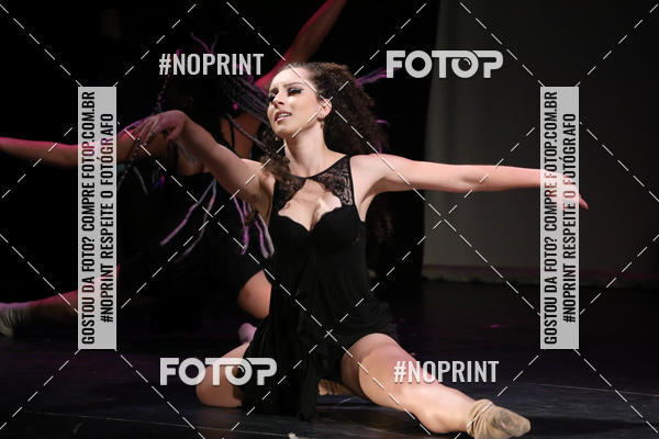 Buy your photos of the eventFORMATURA LILIAN GUMIEIRO on Fotop