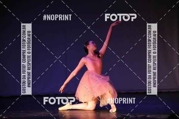 Buy your photos of the eventFORMATURA LILIAN GUMIEIRO on Fotop