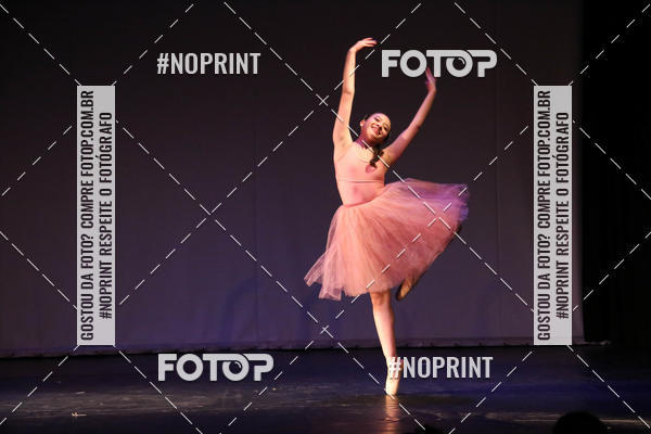 Buy your photos of the eventFORMATURA LILIAN GUMIEIRO on Fotop