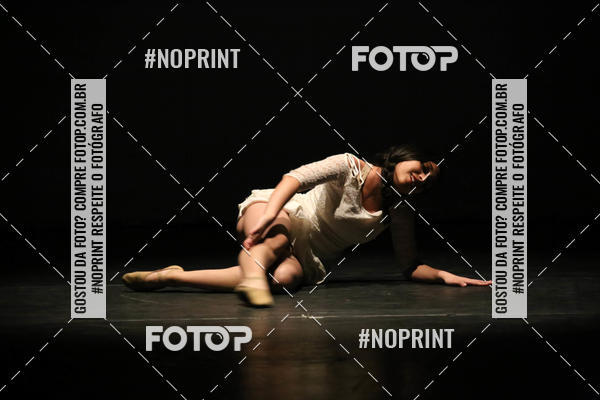 Buy your photos of the eventFORMATURA LILIAN GUMIEIRO on Fotop