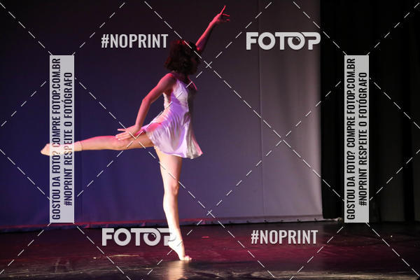 Buy your photos of the eventFORMATURA LILIAN GUMIEIRO on Fotop
