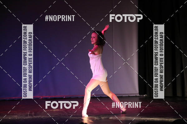 Buy your photos of the eventFORMATURA LILIAN GUMIEIRO on Fotop