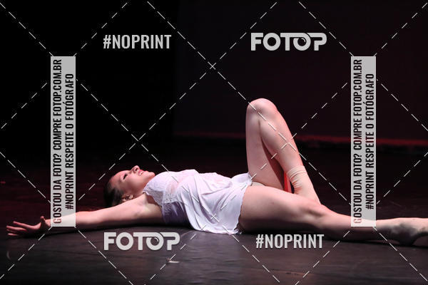 Buy your photos of the eventFORMATURA LILIAN GUMIEIRO on Fotop