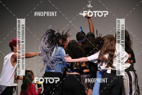 Buy your photos of the eventFORMATURA LILIAN GUMIEIRO on Fotop