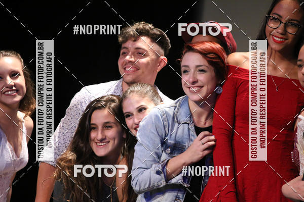 Buy your photos of the eventFORMATURA LILIAN GUMIEIRO on Fotop