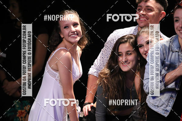 Buy your photos of the eventFORMATURA LILIAN GUMIEIRO on Fotop