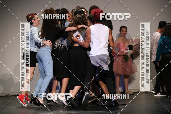 Buy your photos of the eventFORMATURA LILIAN GUMIEIRO on Fotop