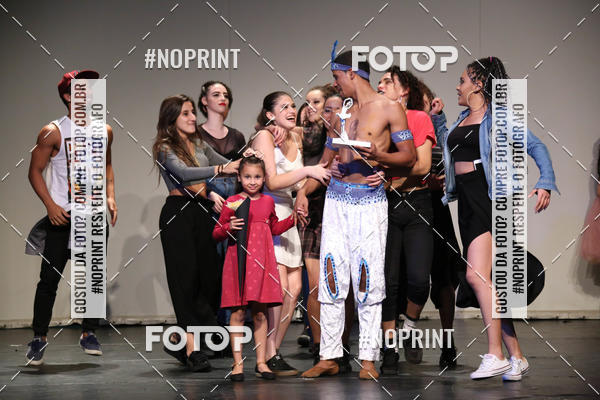 Buy your photos of the eventFORMATURA LILIAN GUMIEIRO on Fotop