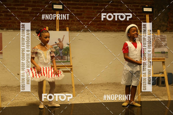 Buy your photos of the eventFORMATURA LILIAN GUMIEIRO on Fotop