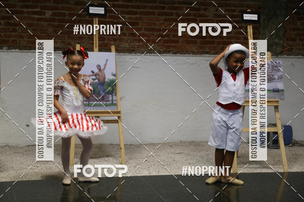 Buy your photos of the eventFORMATURA LILIAN GUMIEIRO on Fotop