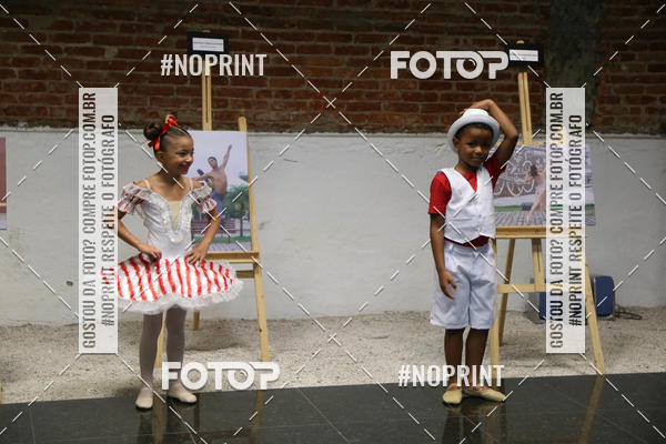 Buy your photos of the eventFORMATURA LILIAN GUMIEIRO on Fotop