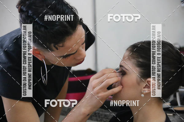 Buy your photos of the eventFORMATURA LILIAN GUMIEIRO on Fotop