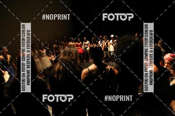 Buy your photos of the eventFORMATURA LILIAN GUMIEIRO on Fotop
