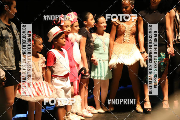 Buy your photos of the eventFORMATURA LILIAN GUMIEIRO on Fotop