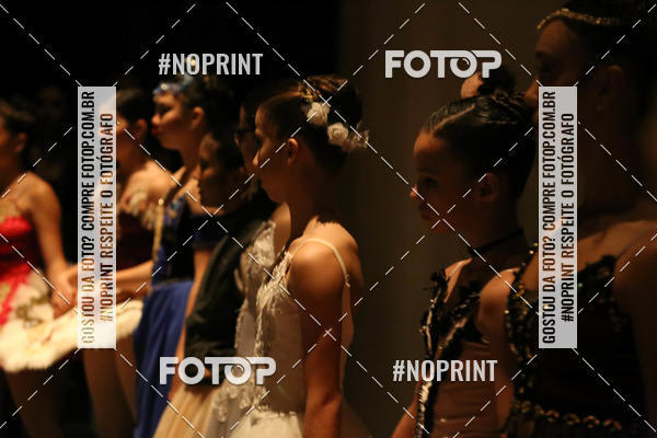 Buy your photos of the eventFORMATURA LILIAN GUMIEIRO on Fotop
