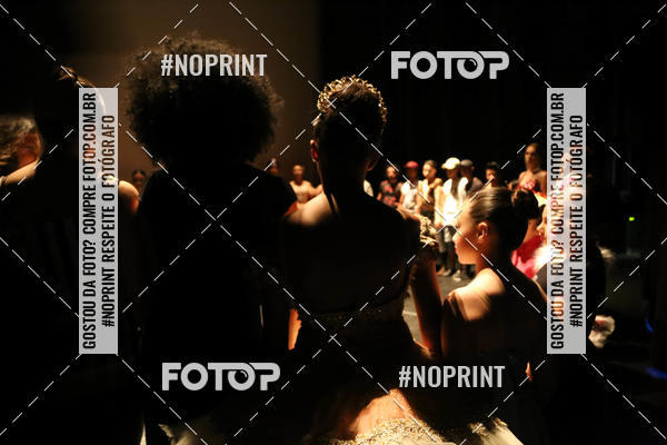 Buy your photos of the eventFORMATURA LILIAN GUMIEIRO on Fotop