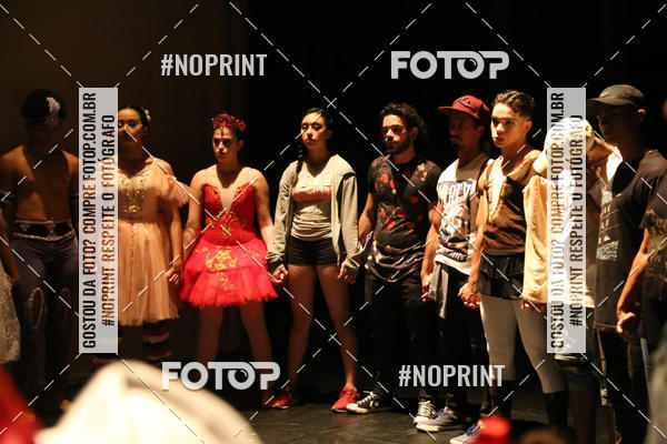 Buy your photos of the eventFORMATURA LILIAN GUMIEIRO on Fotop