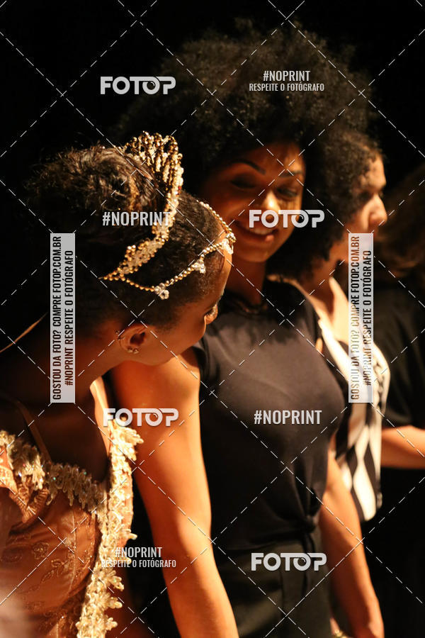 Buy your photos of the eventFORMATURA LILIAN GUMIEIRO on Fotop